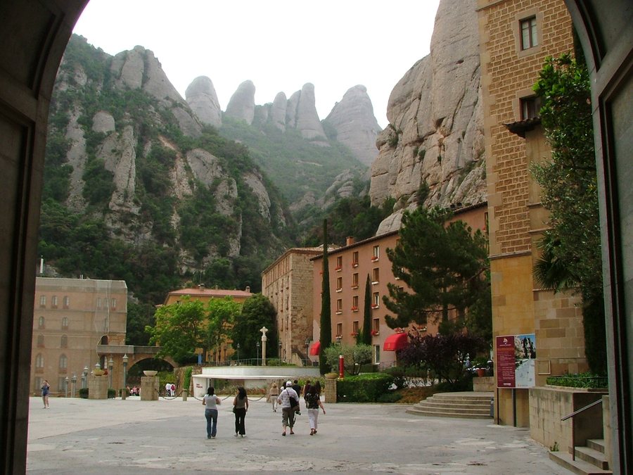 File:Monserrat a1.JPG