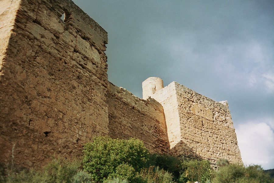 File:Castillo de Forna - Adsubia (Alicante Spain) eastern face.jpg